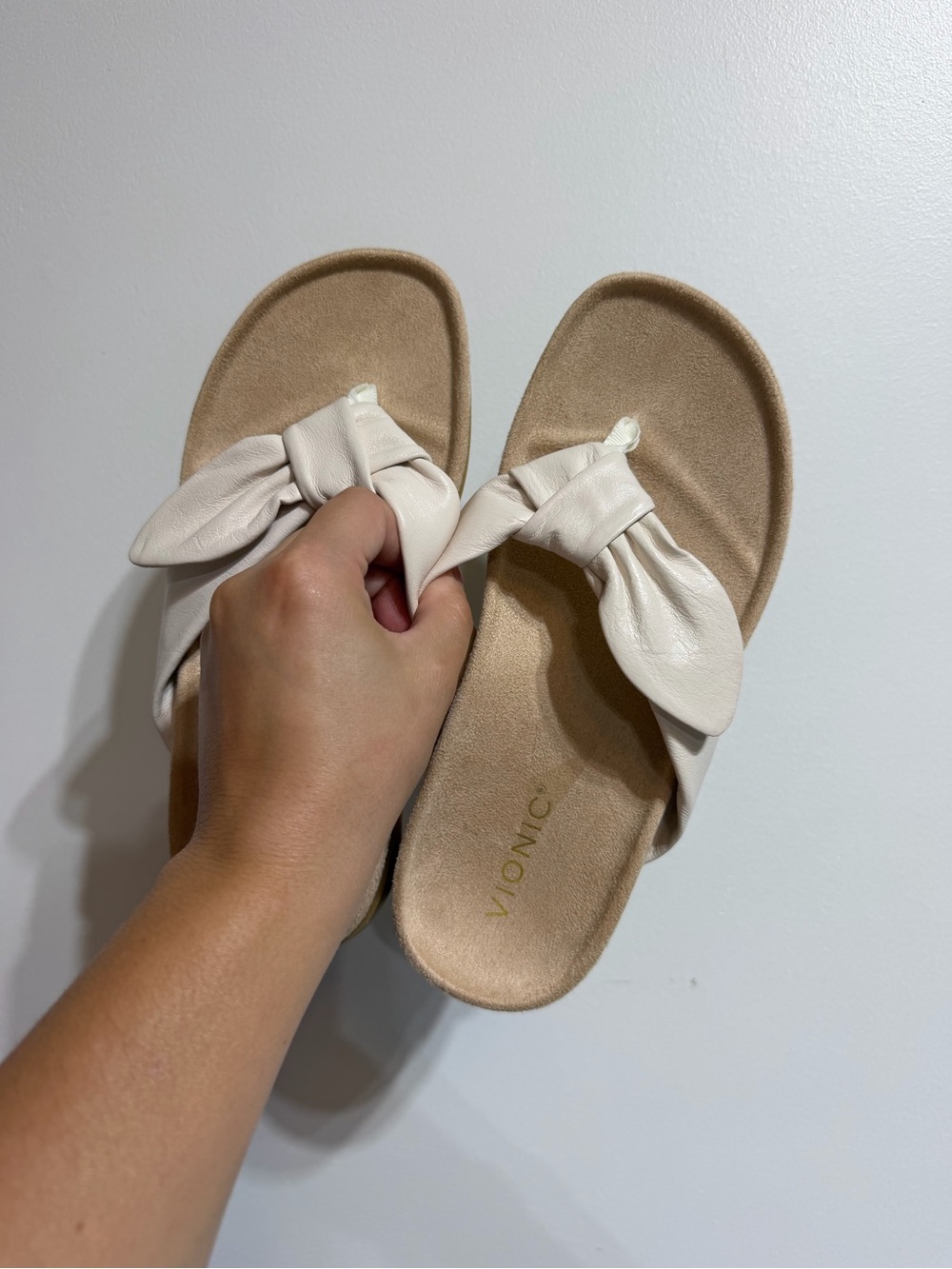 Vionic Eva White Leather Bow Sandals Orthopedic Orthotic Slides Sz 6.5